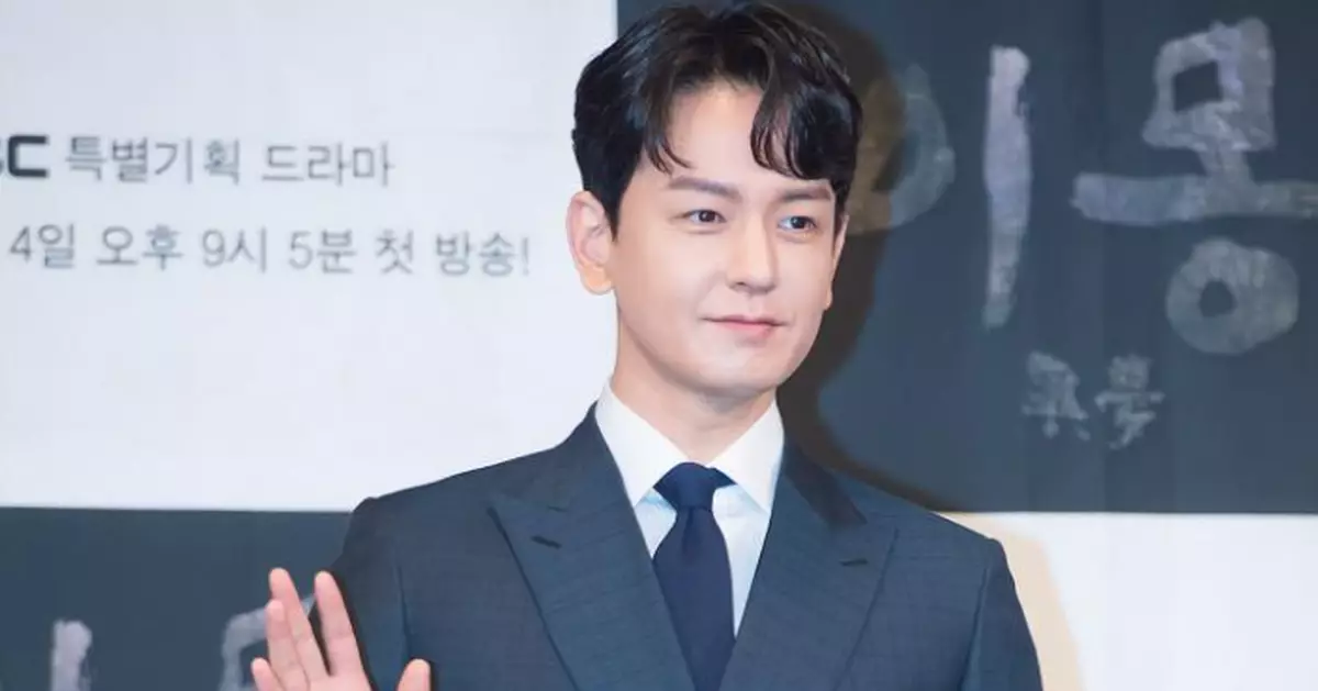 林周煥被網民捕捉到在物流中心打工 所屬社回應大方證實