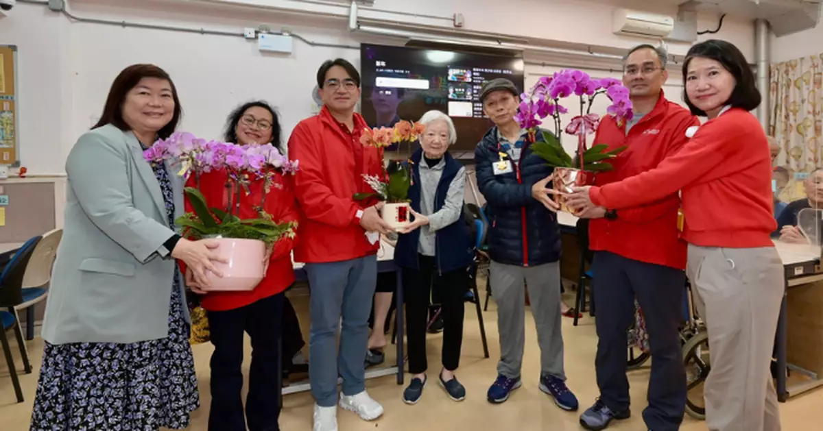 全港年宵市場錄得約265萬人次入場 食環署將1853盆花卉盆栽贈予院舍醫院