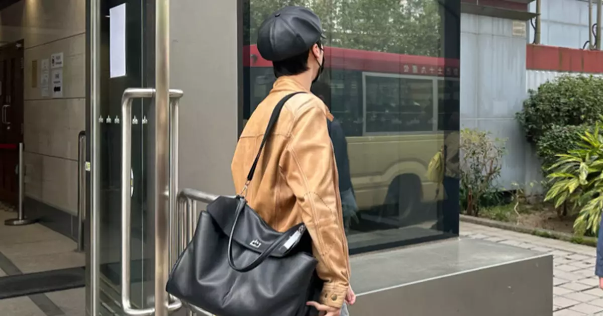 涉損壞工聯會7支選舉旗 28歲文員認刑毀罪 官：案情嚴重囚6周緩刑一年