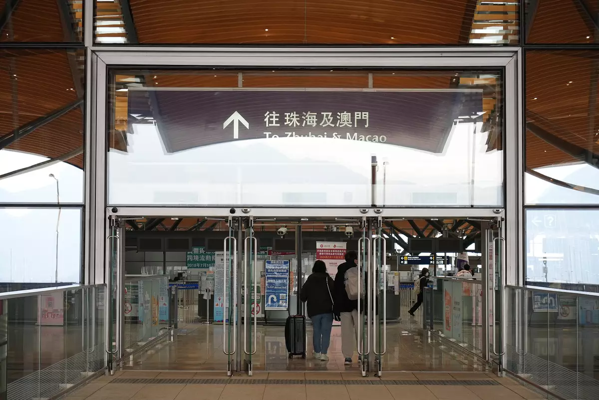 巴士的報記者攝