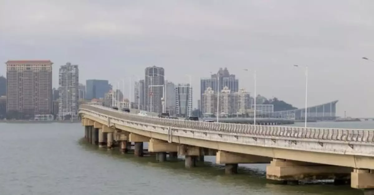 港珠澳大橋珠海口岸臨時便橋存安全隱患　本月15日零時起停用