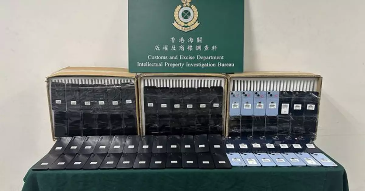 海關檢120萬元懷疑冒牌手提電話　拘捕45歲貨車司機