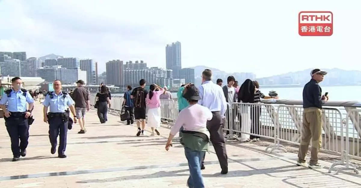 康文署籲市民欣賞煙花時保持地方整潔