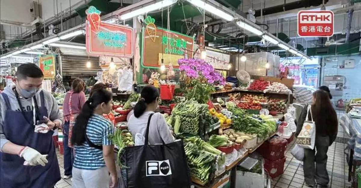 有餐務業界稱不少食肆今晚訂枱已滿　有市民相約多名親人在港過年