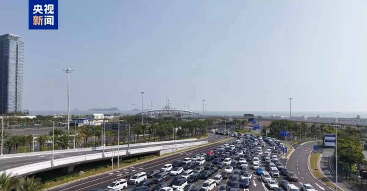 港珠澳大橋珠海公路口岸單日車流量逾2萬架次創新高
