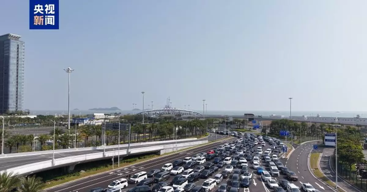 港珠澳大橋單日車流量逾2萬架次創新高