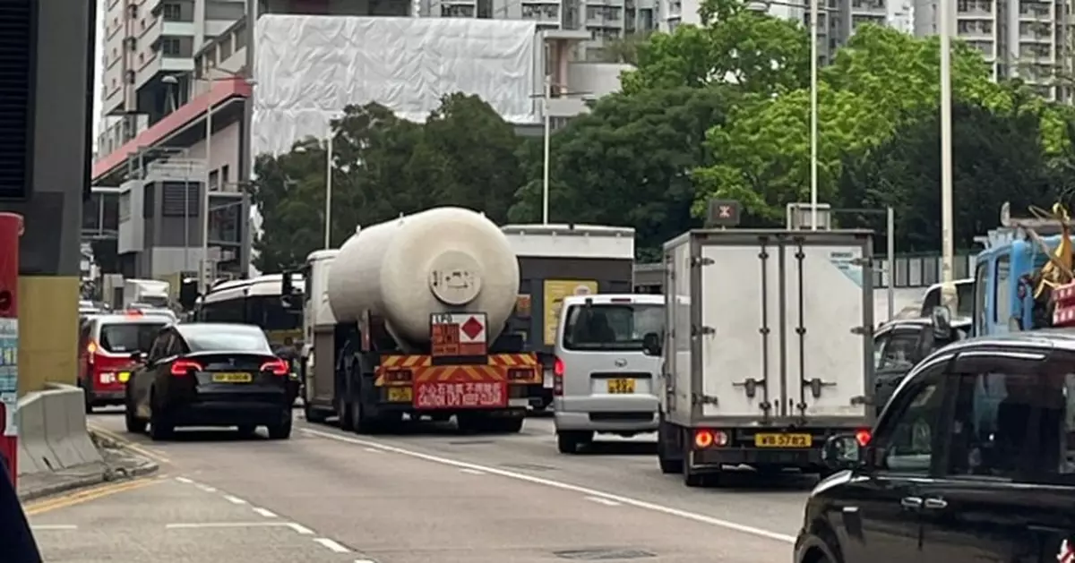 關注伊朗戰事影響油價及衝擊金融市場 李家超：中長期機遇大於挑戰