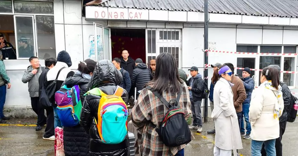 伊朗局勢 | 18名中國公民撤離伊朗轉抵阿塞拜疆 伊朗外長與阿曼外交大臣通電話