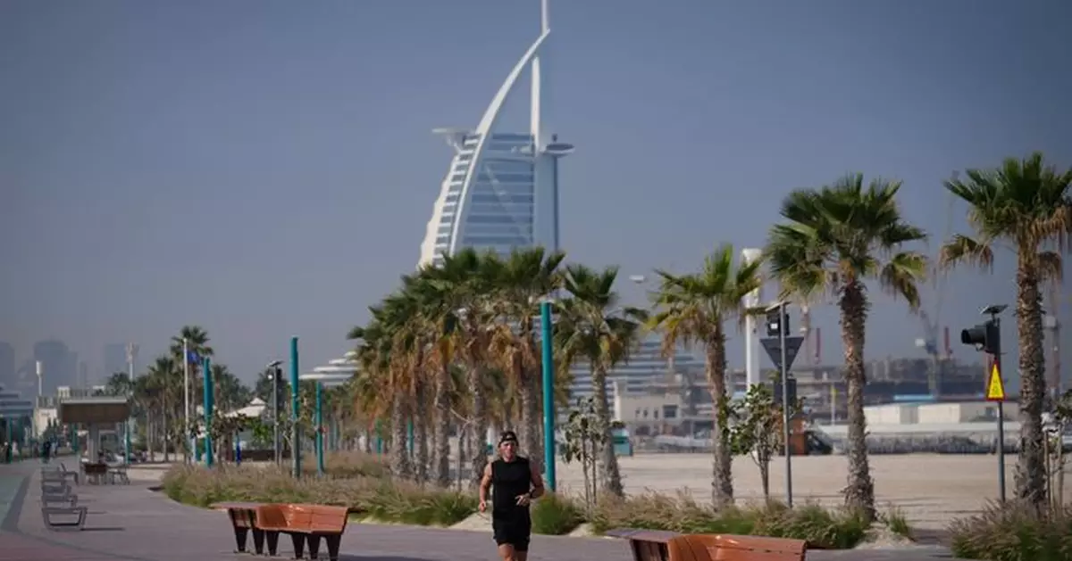 伊朗局勢 | 阿布扎比及迪拜要求酒店 為逾2萬名滯留當地旅客延長住宿服務