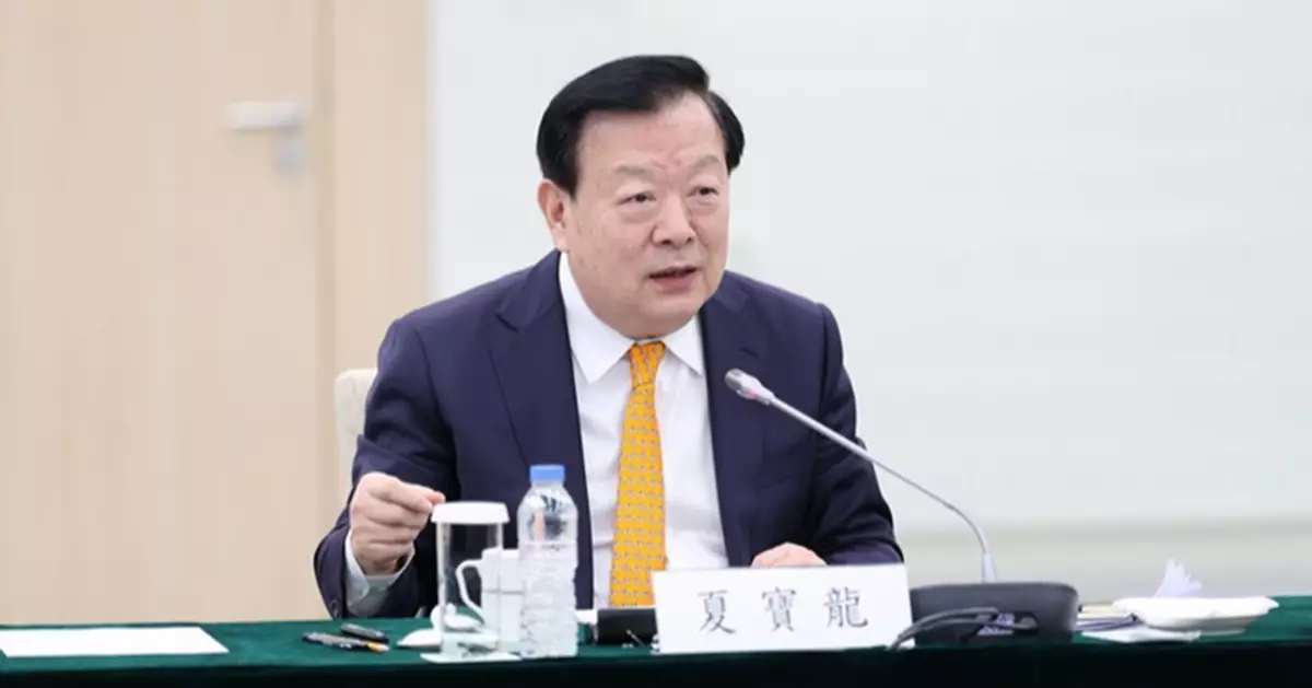 全國兩會｜夏寶龍北京會見港區人大及政協 高永文指夏滿意政協工作