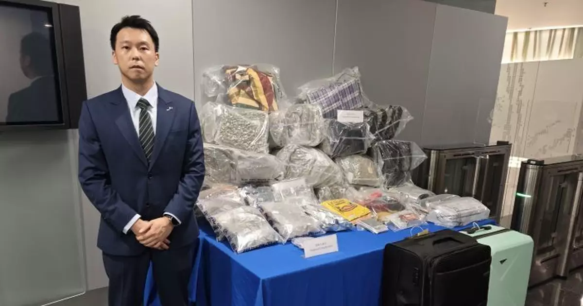 警方葵涌破工廈毒品倉 檢57公斤大麻花拘兩男