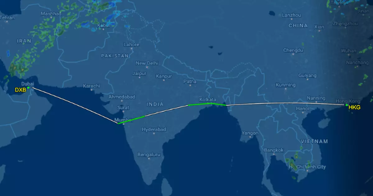 伊朗局勢｜阿聯酋迪拜機場有限度復飛後首班客機抵港
