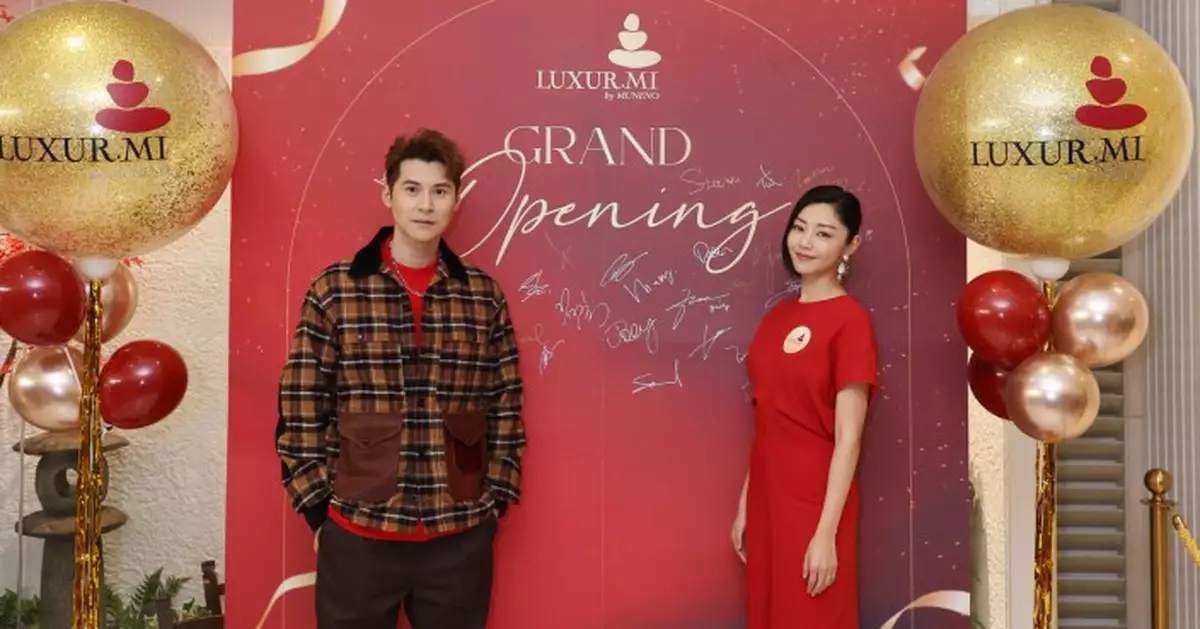 衛詩雅陳家樂為LUXUR.MI主持開幕儀式 金像獎紅地氈擬齊帶家人登場