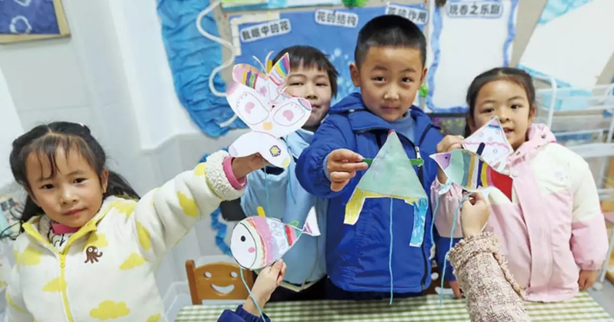 全國兩會｜人發中心主任賀丹：倡「大教育」格局減輕家庭「不敢生」焦慮