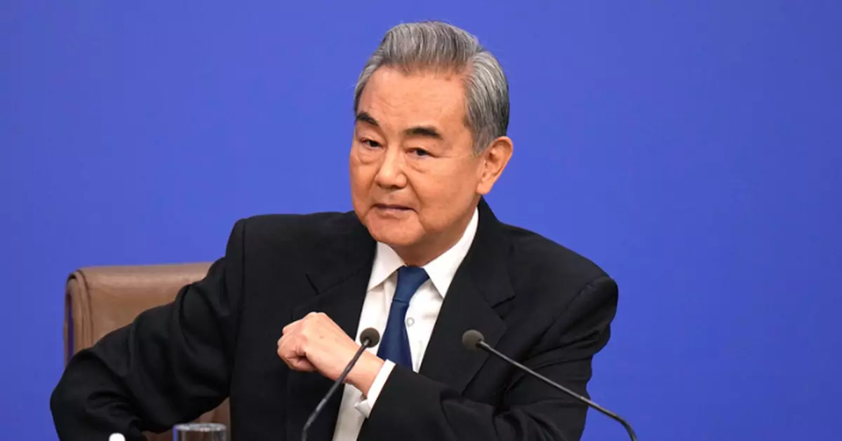 全國兩會｜王毅：世界亂象叢生祖國穩如泰山 將提升保障海外公民安全能力