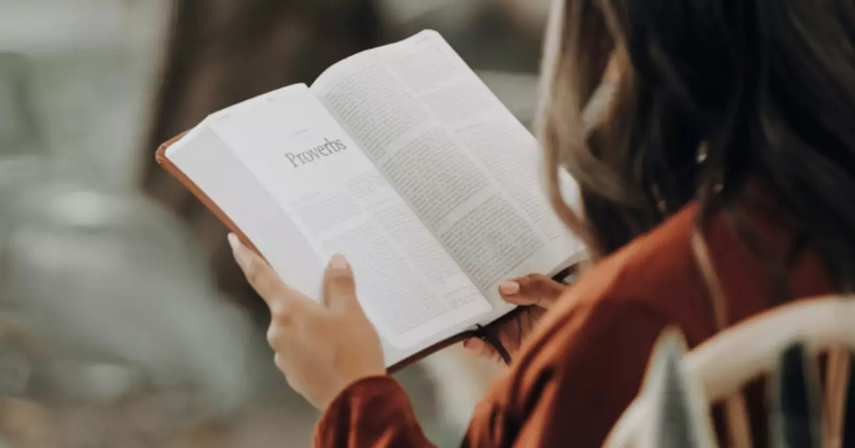 問答書、聖經銷量創30年新高 英國圖書市場韌力十足