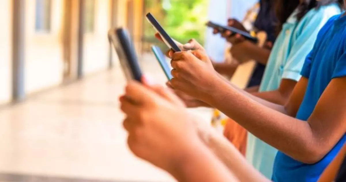 今年首兩個月20宗「網上性誘識」案 受害者最小10歲 兒童愈多社交平台帳號愈易遇到危險