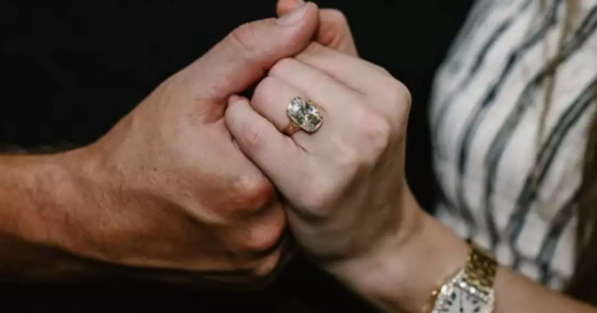 Taylor Swift訂婚戒爆紅 設計師盧貝克庫存一夜售罄