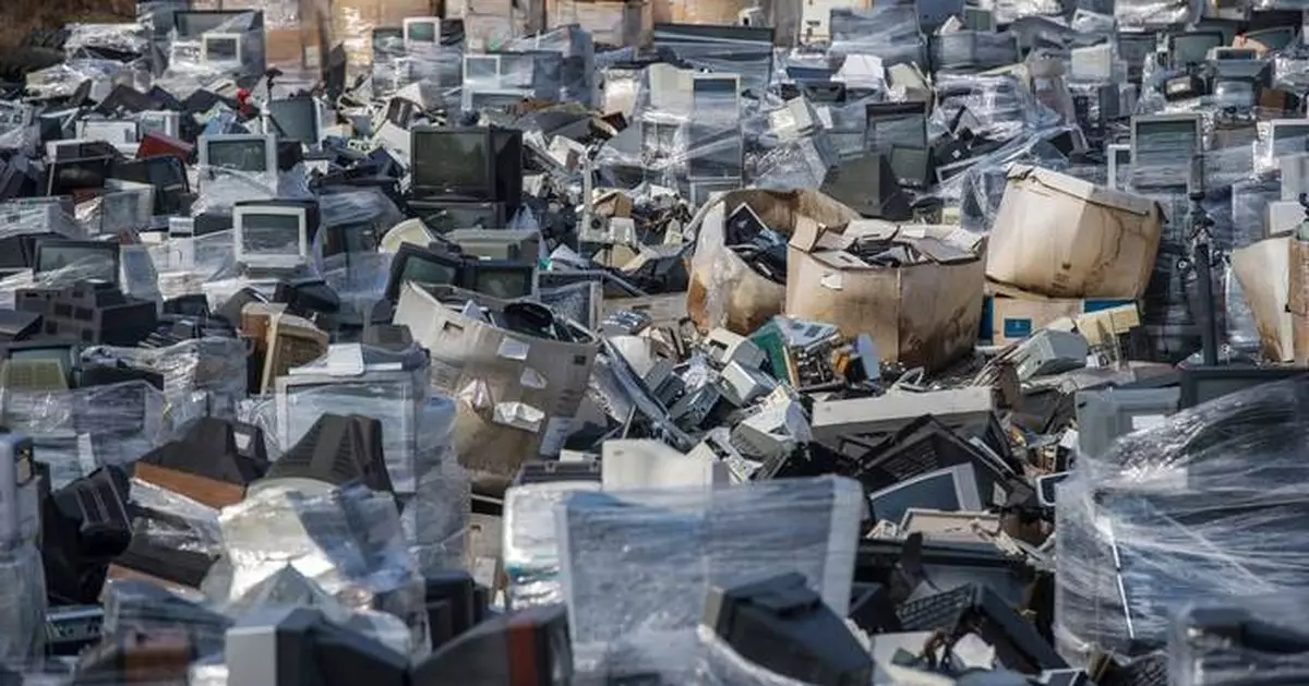 舊電子產品堆積如山？專家教你回收舊手機電腦耳機