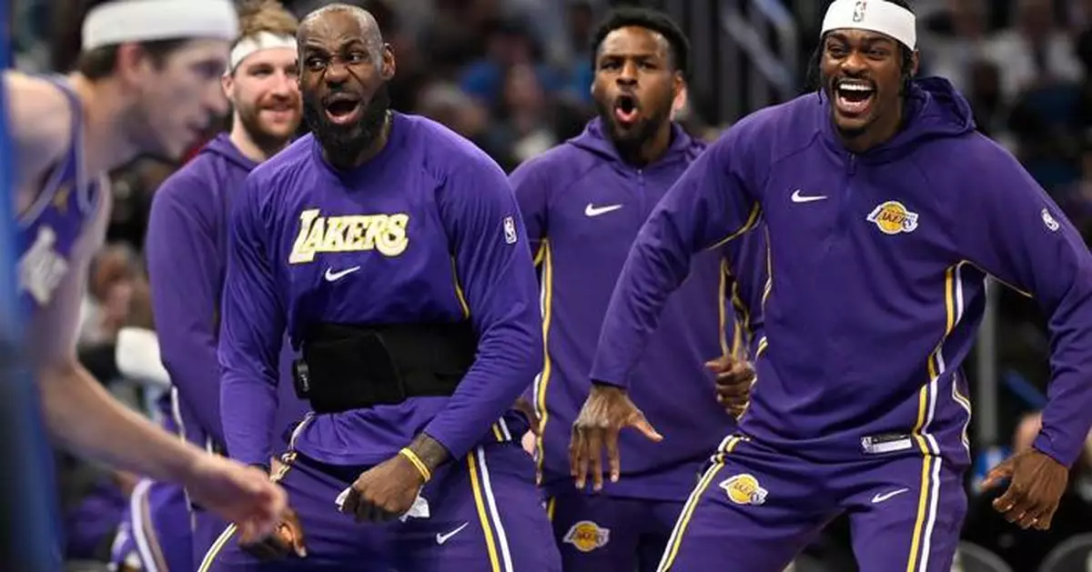 勒邦占士傳球予布朗尼占士 NBA史上首度父子助攻