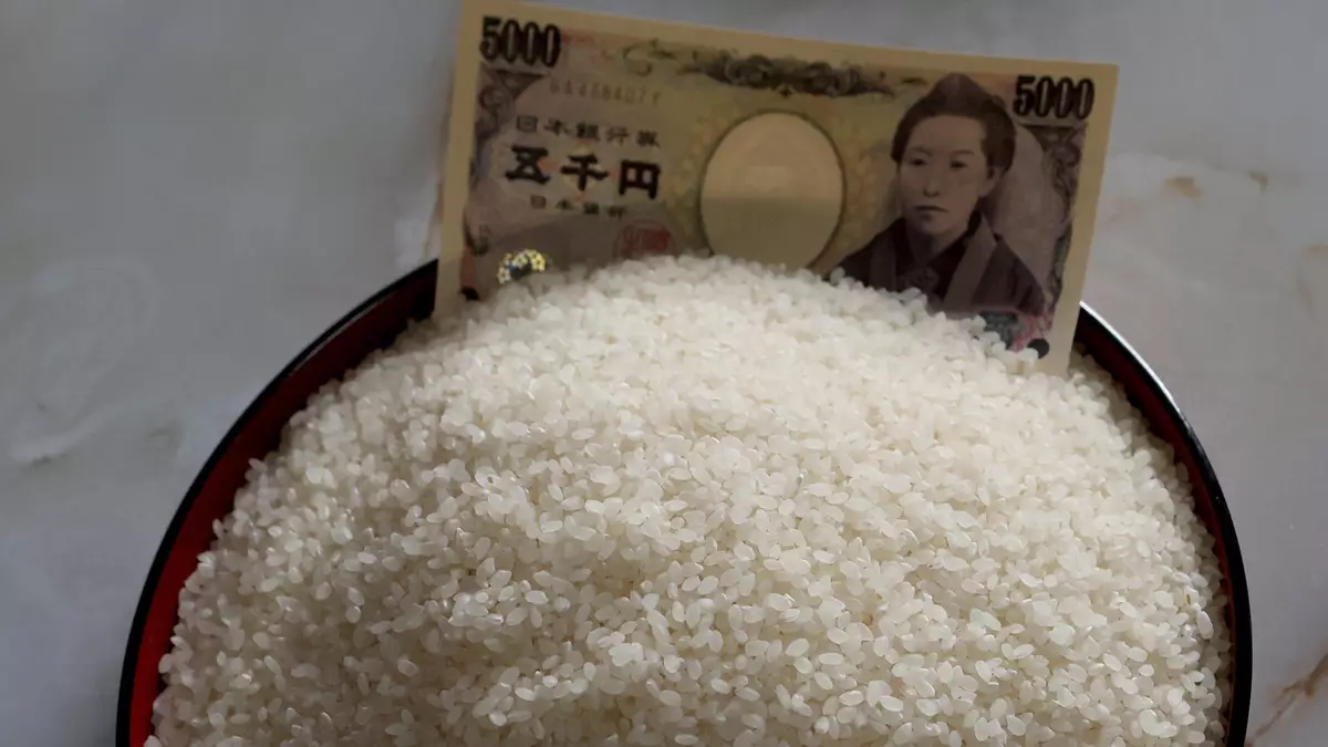 日本17歲女高中生超市因無錢偷米　店員追趕時多次被踢