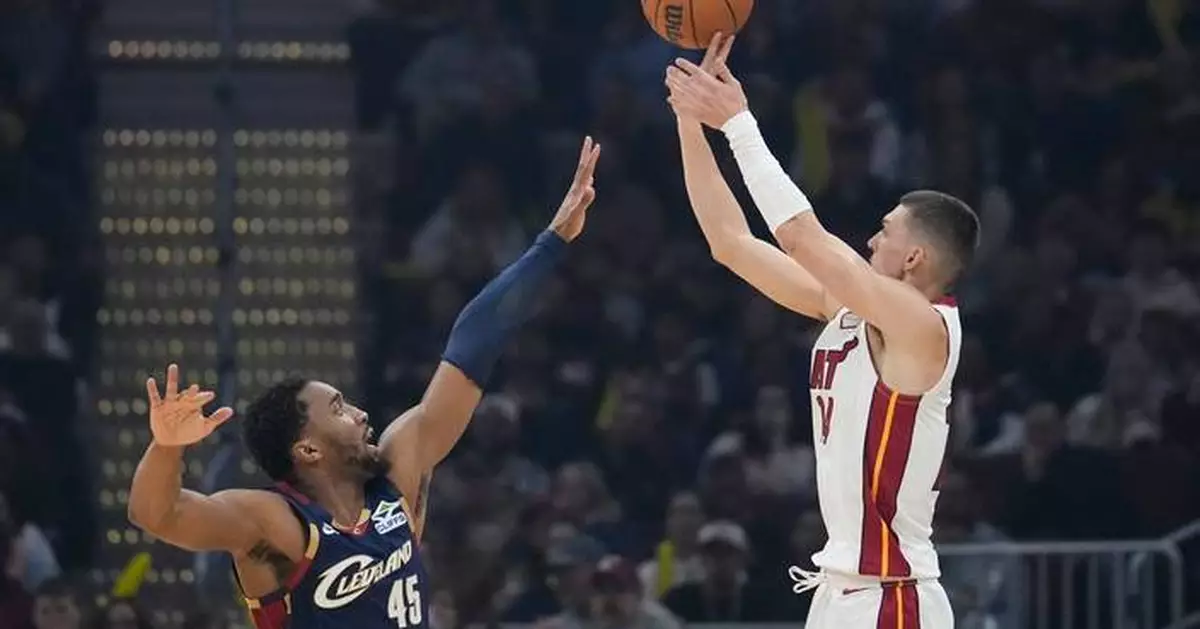 騎士大勝熱火149:128 史特魯斯轟29分艾倫復出