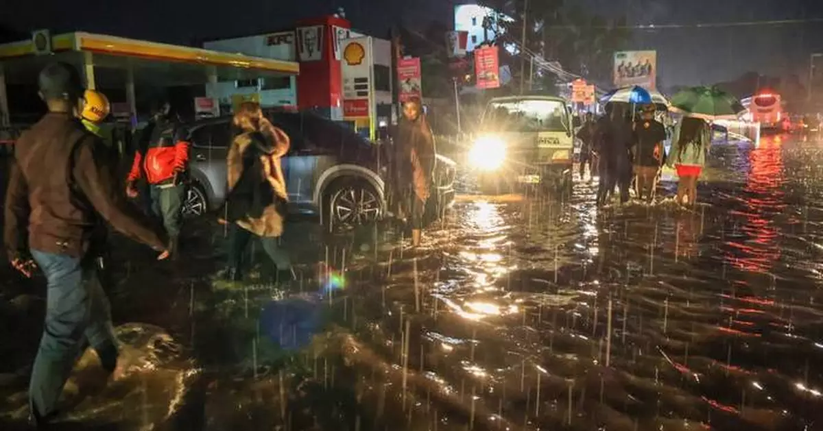 肯尼亞首都暴雨成災 駕駛者被困軍方出動救援