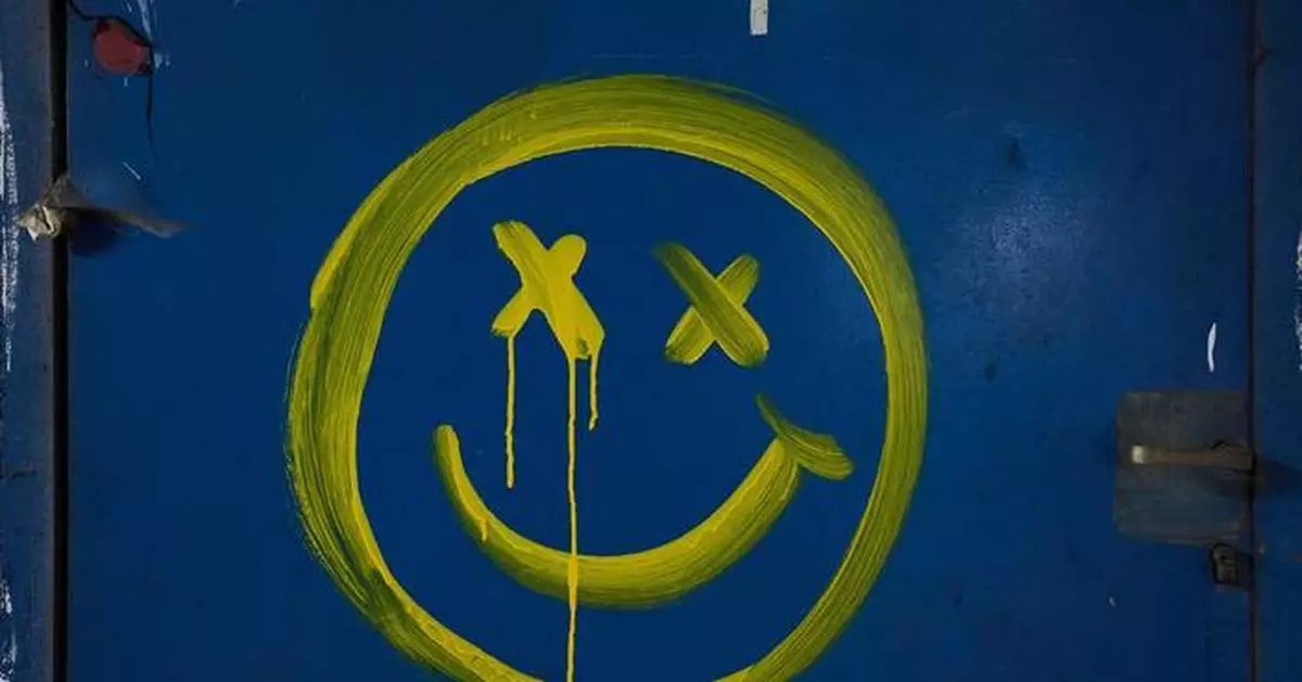 以色列民眾地底避難 停車場變臨時社區 婚攝瑜伽照常進行