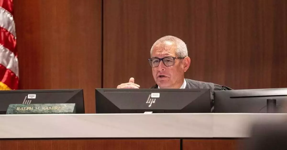 少年殺父母籌錢刺殺特朗普 判囚終身不准假釋