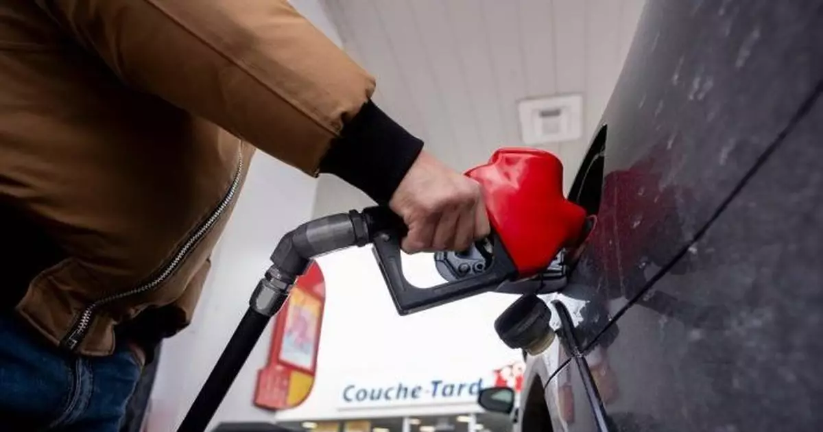 下月起每周公布折實油價 有司機認為可助監察是否「加快減慢」