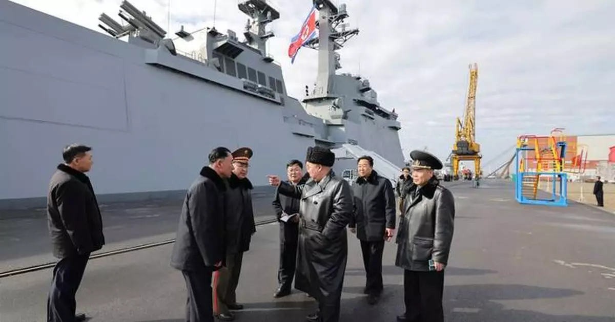 金正恩視察新型驅逐艦 誓言加快海軍核武裝備