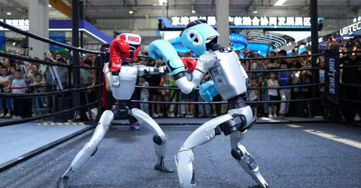 全國兩會｜十五五草案：加快新一代信息技術　智能網聯新能源汽車