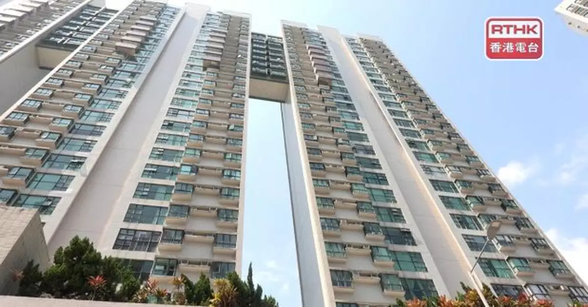 荃灣男童墮樓亡　父母涉對所看管兒童或少年人虐待或忽略被捕