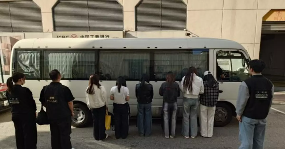 警方聯同入境處大埔打擊非法賣淫活動　拘11名內地女子