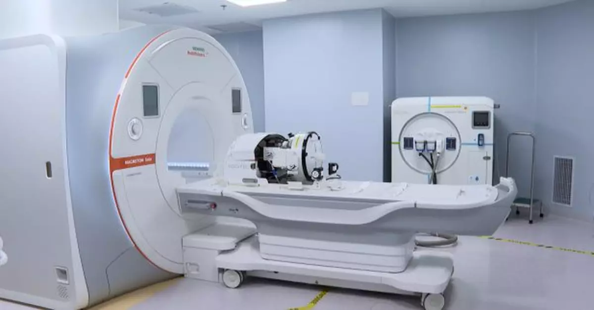 用磁波刀治療震顫型柏金遜症　屯門醫院稱效果較微創手術更好