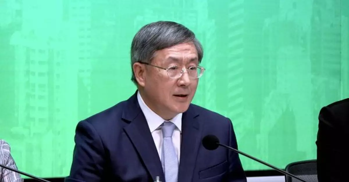 卓永興：原則上每戶4人要一同進出樓宇　保障其他單位財物安全