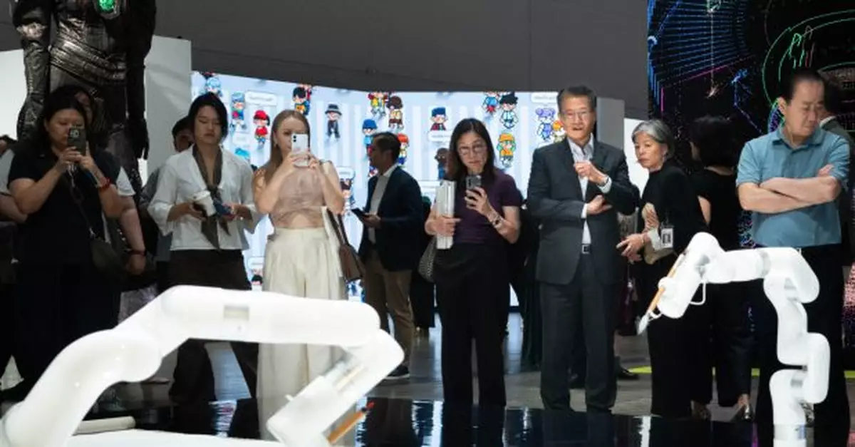 今年以來逾1370萬人次旅客訪港　陳茂波透露2月零售數據續升