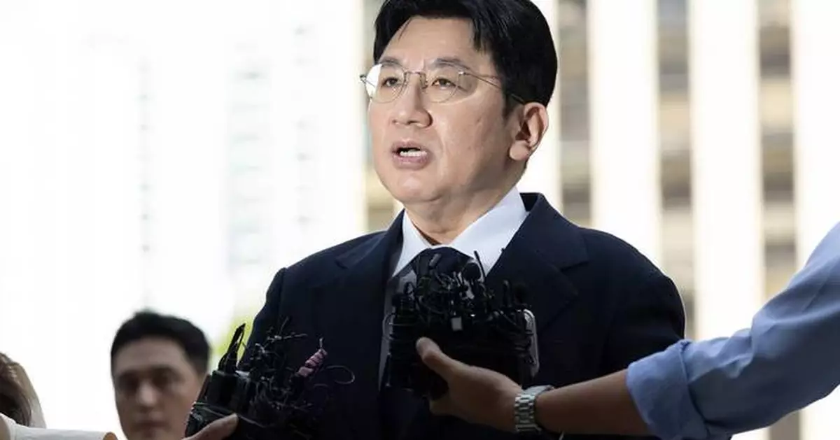 防彈少年團所屬公司主席涉詐騙 韓警尋求拘捕房時爀