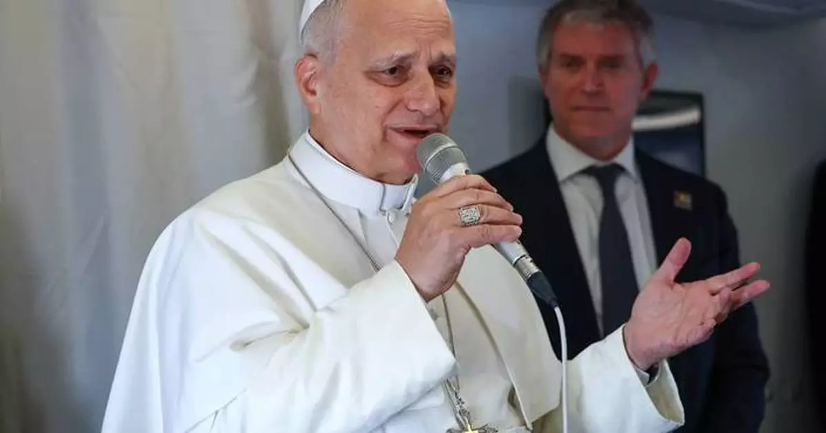 教宗利奧十四世重申和平對話訊息 特朗普持續批評教宗