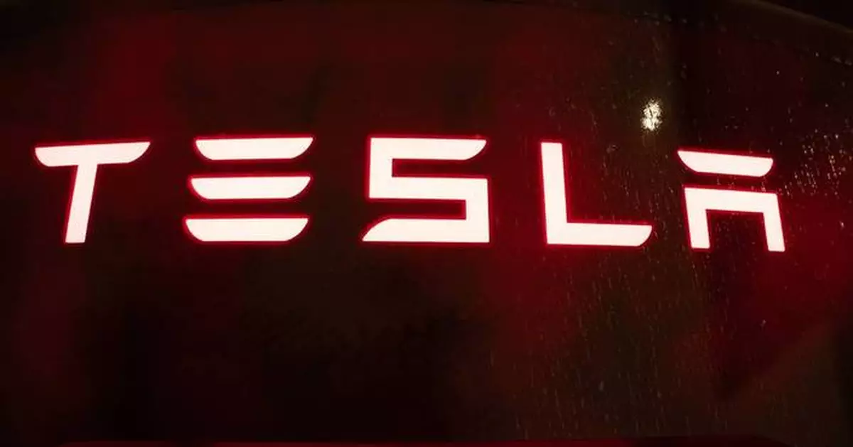 延期多年終現身？特斯拉預告第二代Roadster純電跑車10月有望亮相