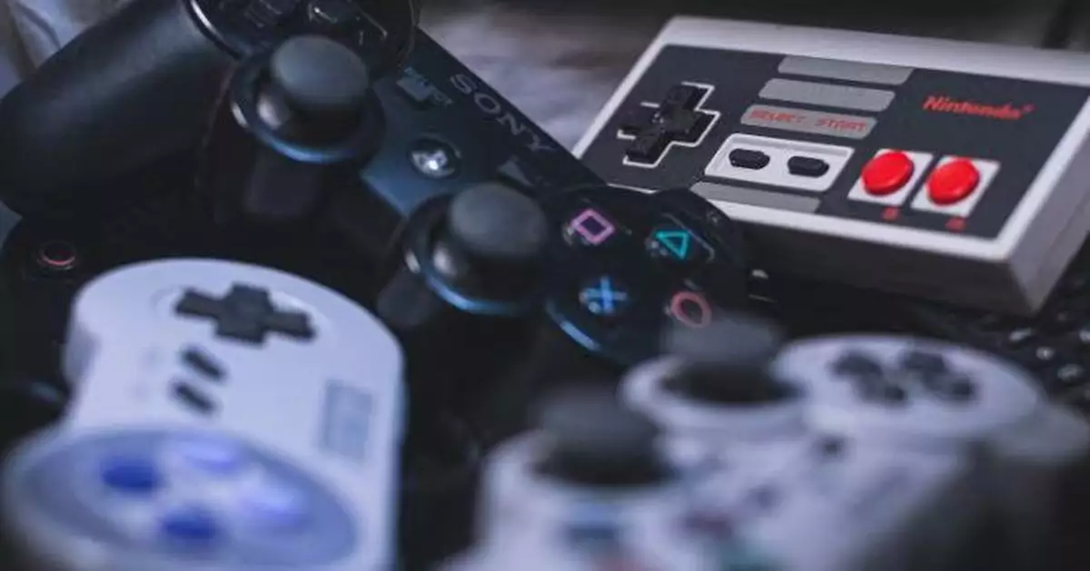 美9旬婦未接關懷電話驚動警方 警員登門揭沉迷打機刷新紀錄哭笑不得