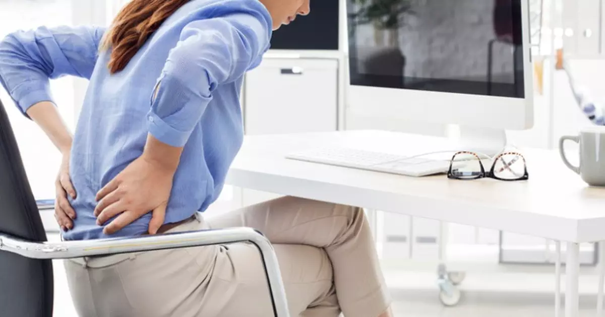 上班族每日坐逾9.5小時死亡風險急增 醫生教兩招中斷久坐傷害