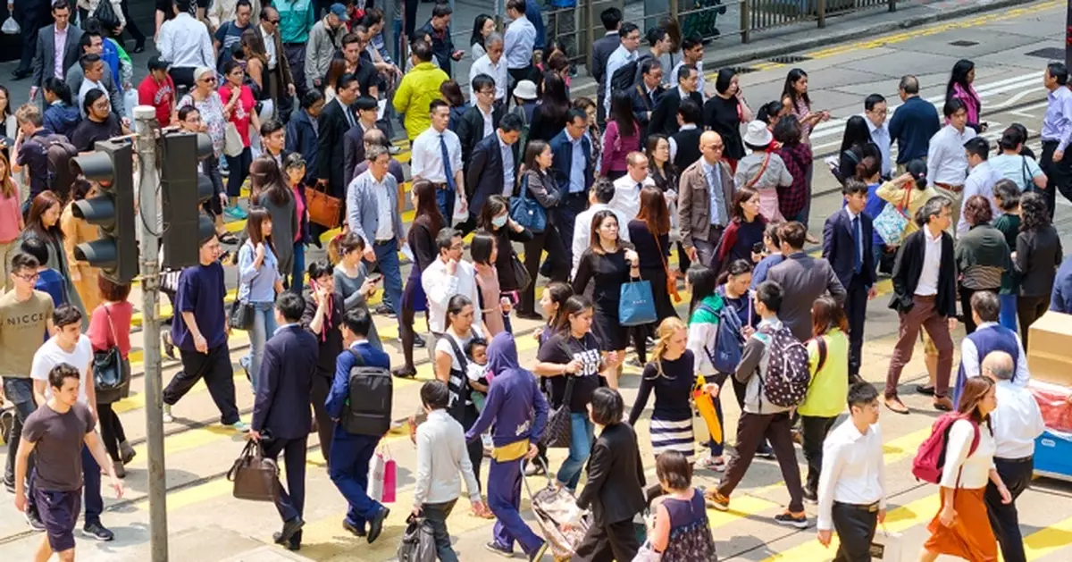 本港最新失業率跌0.1%至3.7% 住宿服務業跌幅明顯 反映旅遊相關服務業復甦