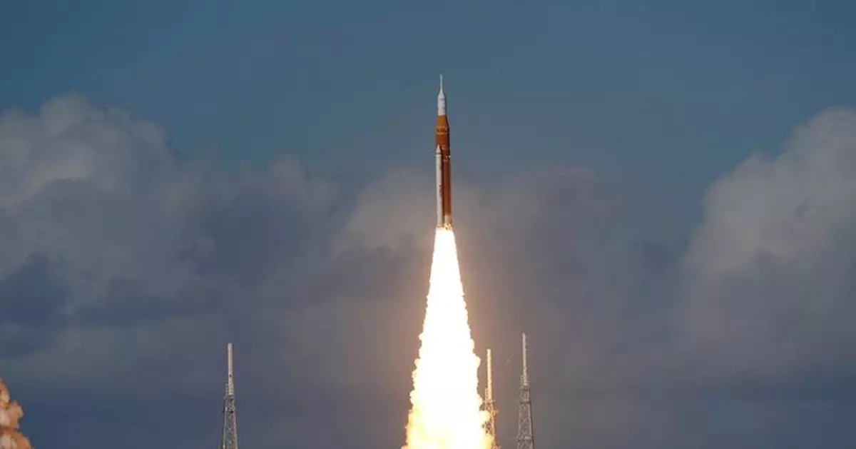 美國執行繞月任務飛船正處地球軌道 四名太空人狀態良好