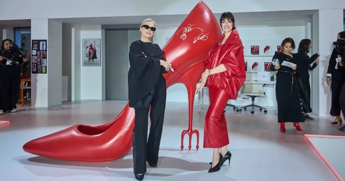 時尚女王歸位《穿PRADA的惡魔2》全球巡迴震撼啟動 梅麗史翠普安妮夏菲維跨國演繹頂級時尚盛宴