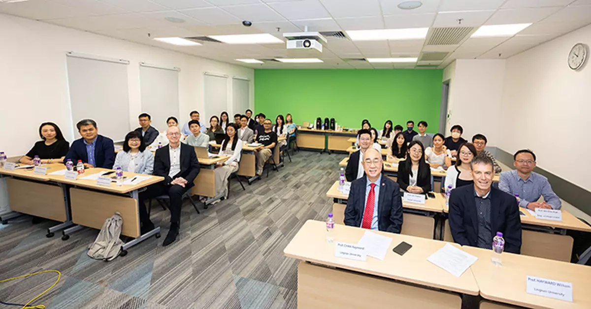 數碼技術興起提升職場對技能與效率要求 嶺大心理系揭示數碼時代「隱性壓力」