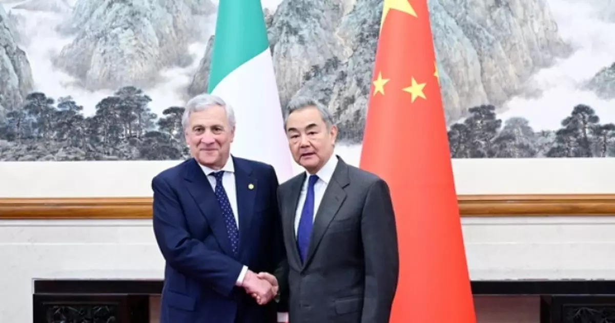 王毅會見意大利副總理兼外長塔亞尼 就中東局勢交換意見