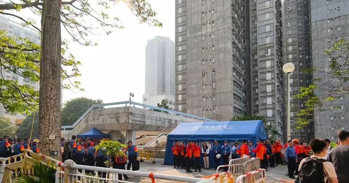 大埔火災 | 宏福苑居民即日起分批上樓執拾物品 每日分兩時段每次限逗留3小時