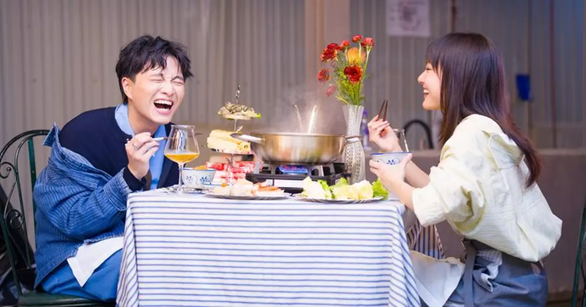 寰亞新人藍奕持千字文打動Jay Fung獻歌《少甜》　拍MV被貓抓眼隱形眼鏡飛脫嚇到面青