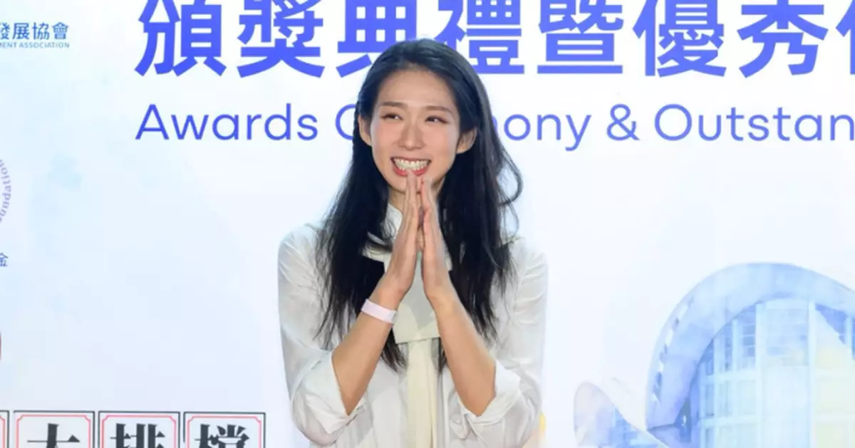 傳媒報道江旻憓已完成放棄加拿大護照手續